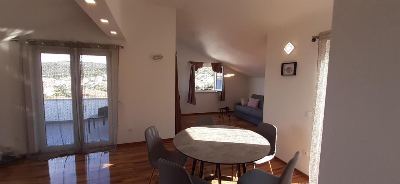 Apartmani Rita สลาทิเน ภายนอก รูปภาพ