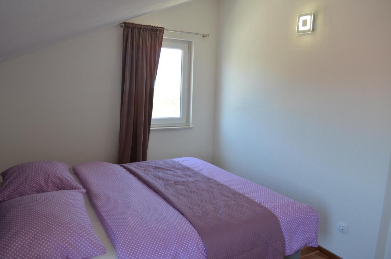 Apartmani Rita สลาทิเน ภายนอก รูปภาพ